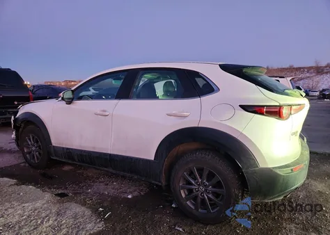 2021 Mazda Cx-30 z USA, uszkodzony, nr VIN 3MVDMBAL1MM213292